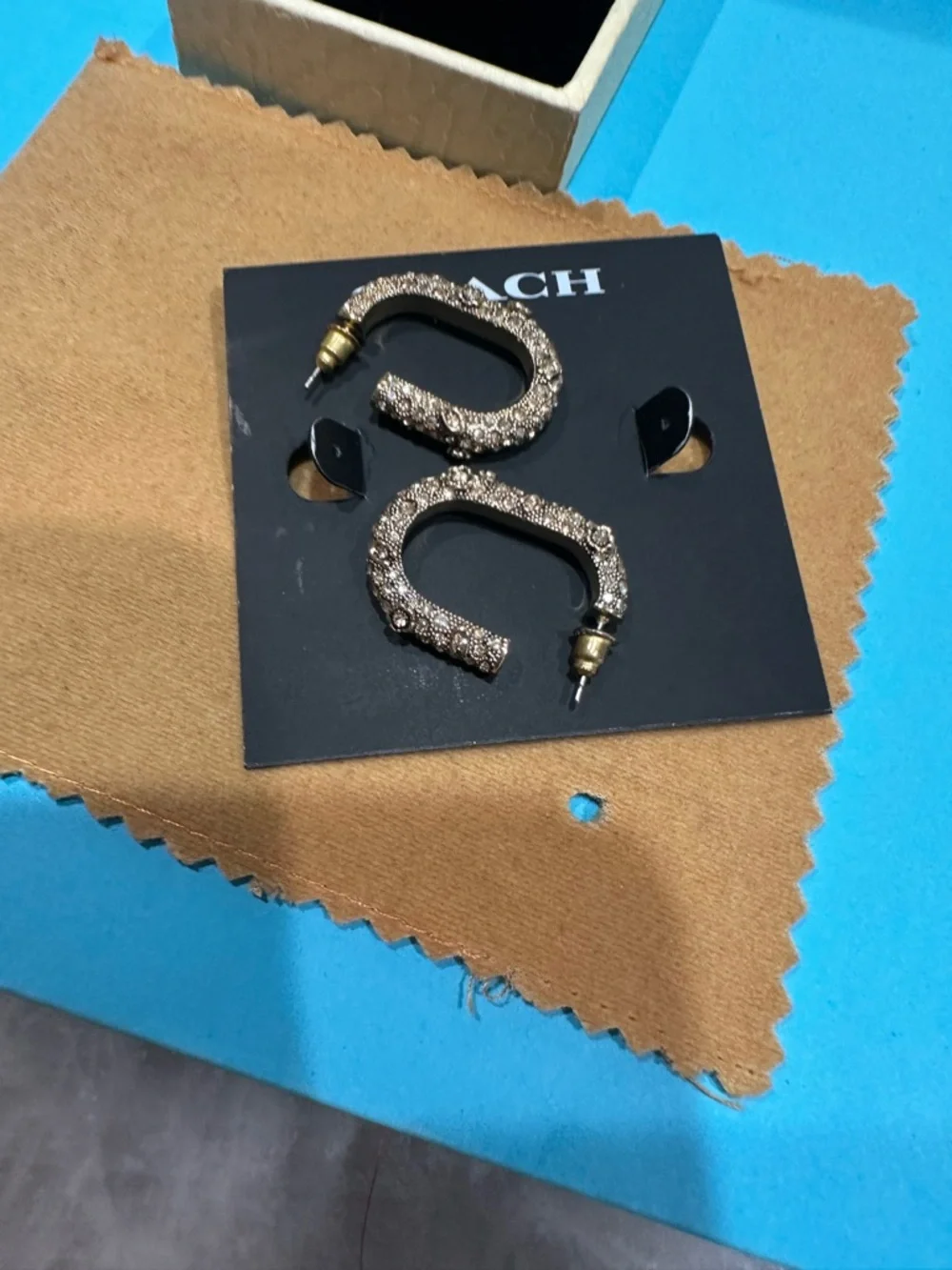 Coach Gold Tone Pavé Floral Oval Hoop Earrings Crystal Hoop Earrings NWT - Picture 5 of 11